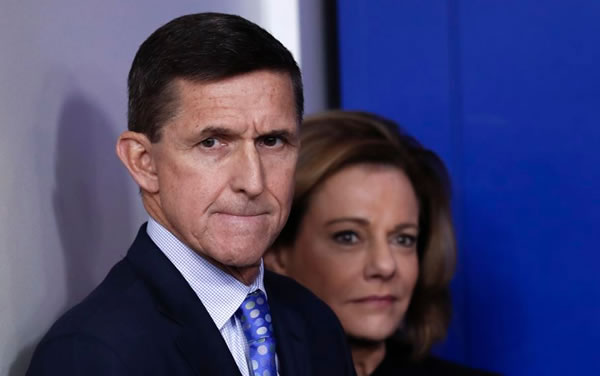 Michael Flynn Trump considera perdón "completo'' para el ex asesor Michael Flynn
