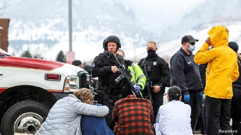 tiroteo en Boulder Policía detiene y presenta cargos contra sospechoso de tiroteo en Boulder, Colorado