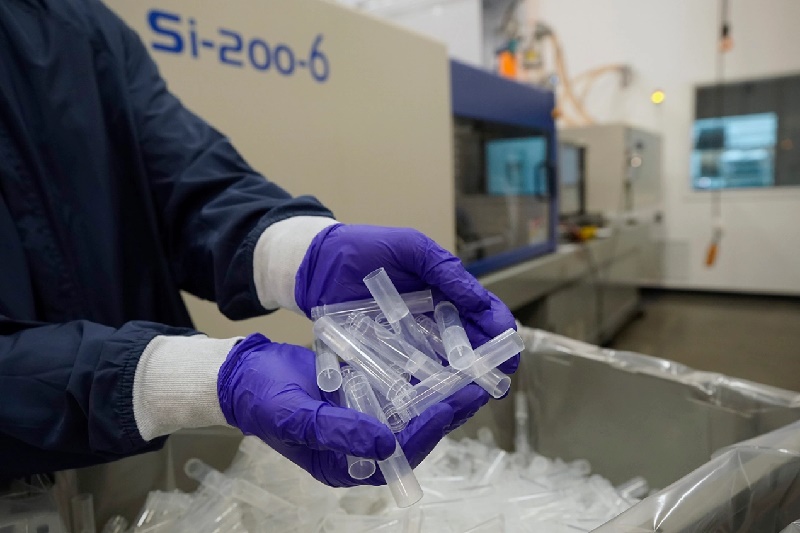 vacunas no serán suficientes La OPS avisa que las vacunas no serán suficientes para detener la pandemia en América Latina