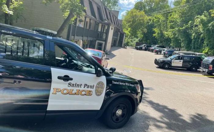 Hallan a una mujer muerta en un apartamento de St. Paul Hallan a una mujer muerta en un apartamento de St. Paul