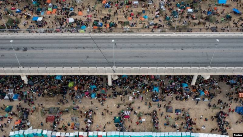 Caso por caso: la nueva política de deportación de EE. UU. nueva política de deportación de EE. UU.