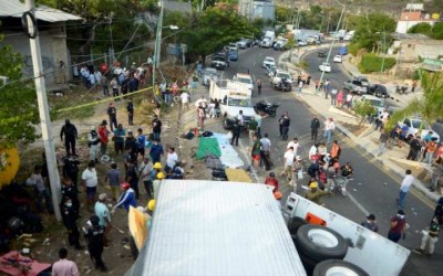 accidente de tráfico de tráiler en México