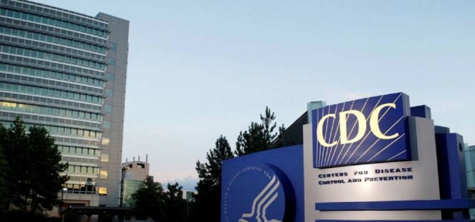 CDC eliminan cuarentenas, distanciamiento social y otras medidas contra el COVID-19
