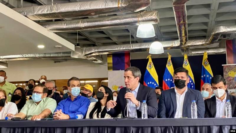 Juan Guaidó denunciará a Trinidad y Tobago “por maltrato reiterado a los migrantes venezolanos” Juan Guaidó denunciará a Trinidad y Tobago