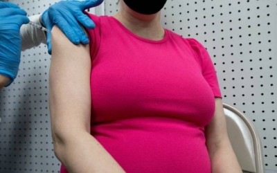 Vacunación contra COVID durante el embarazo