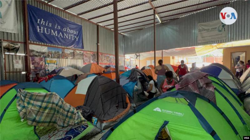 ayuda para migrantes en la frontera entre México y EEUU