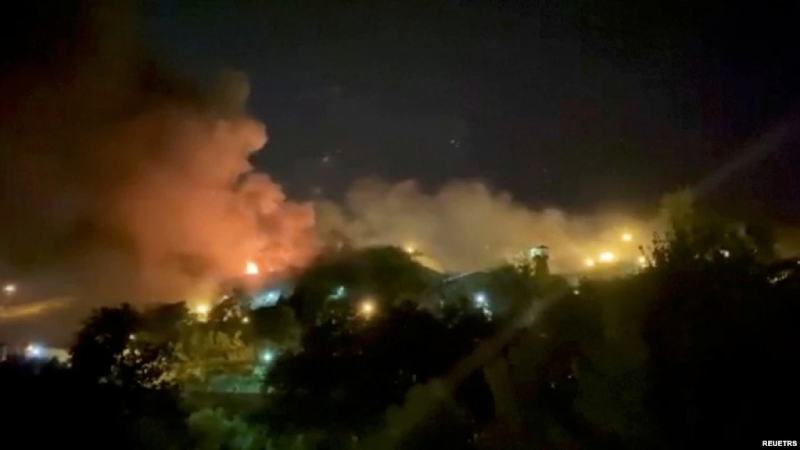 Irán reporta 8 muertos en incendio en prisión de Teherán
