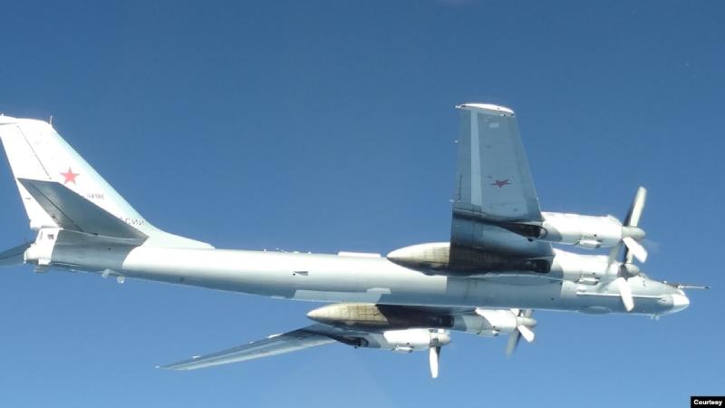 avión militar ruso cerca de Alaska