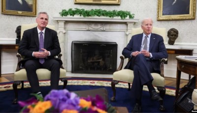 Biden concluye “optimista” tras reunión sobre deuda del gobierno con McCarthy