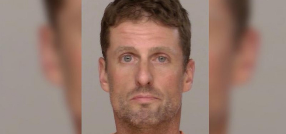 Recibe cargos un hombre por secuestrar a su hijo en Minnesota