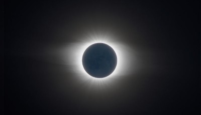 Eclipse solar total