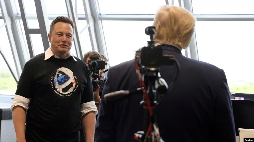 Elon Musk entrevistará a Trump en la red social X