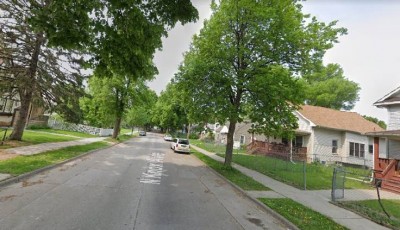 mujer muerta en un callejón de Minneapolis