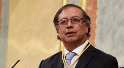 Petro insta al mundo a 