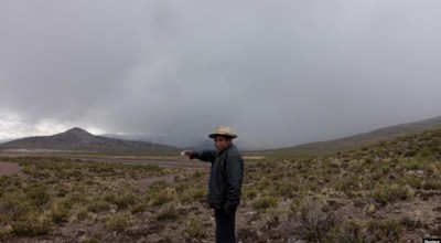 Perú declara estado de emergencia en región del sur por erupción de volcán Ubinas