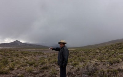 Perú declara estado de emergencia en región del sur por erupción de volcán Ubinas