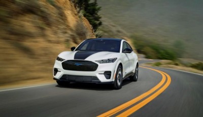 Ford Mustang Mach-E del 2026
