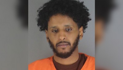 Hombre acusado de homicidio tras disparar a mujer en apartamento de Richfield